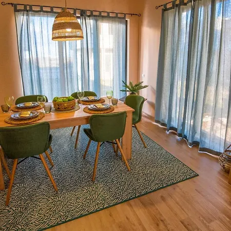 Vila Lahana House In Majestic Complex